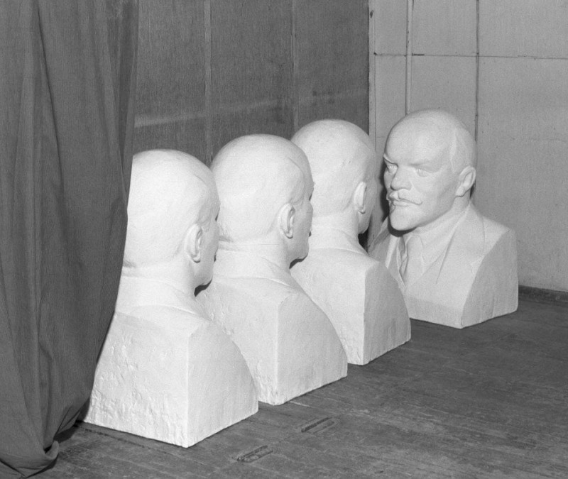 Create meme: bust of lenin meme, a bust of Lenin, figure