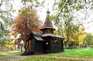 Создать мем: осенние картинки деревянные храмы, церковь ризоположения из села бородава, часовня в вытегре