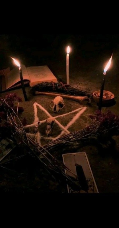 Create meme: witch ritual, Witchcraft rituals on the ring, cemetery ritual