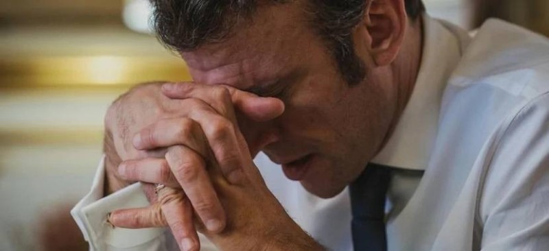 Create meme: negotiator, Emmanuel Macron is sad, brigitte macron