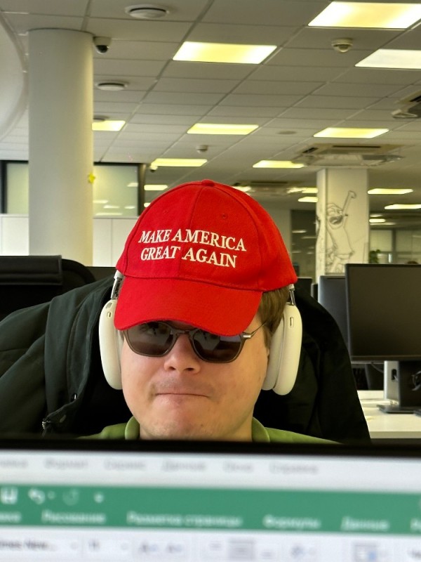 Create meme: make america great again, make russia great again cap, make america great again maga cap